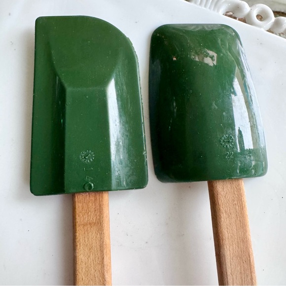 Williams Sonoma Silicon Spatulas Beechwood Hqndle - Picture 3 of 6